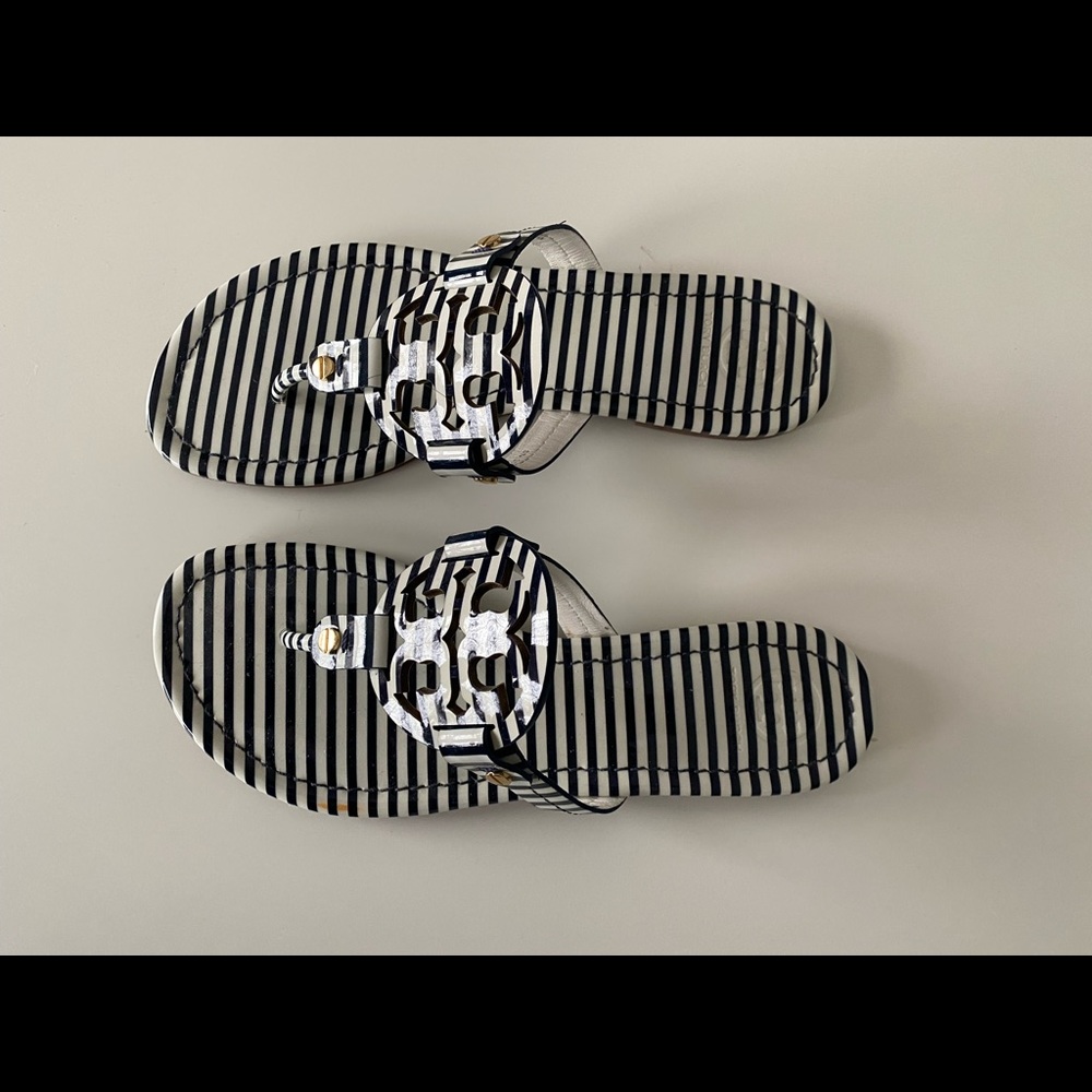 Tory Burch Miller Sandals 7.5 Navy and White Patent Stripe